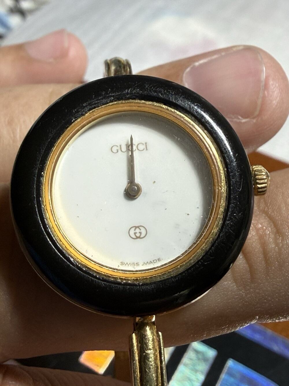 Vintage 1990s 100% Auth Gucci 1100L Bangle Quartz Watch W/bezel For Parts/Repair
